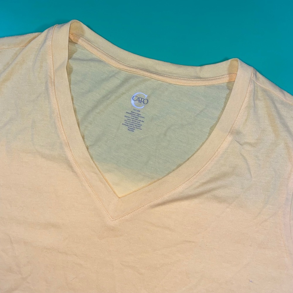 Cato Plus Size‎ Yellow V Neck T-Shirt Womens Top Casual Comfy Relaxed